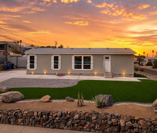 phoenix-az-home-for-sale-sunset-exterior-13004-n-19th-pl